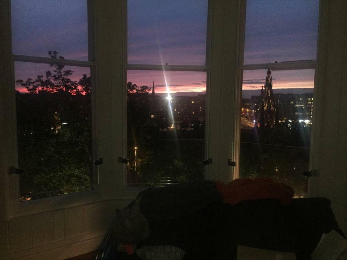 Modern Flat With Fantastic Views Daire Edinburgh Dış mekan fotoğraf