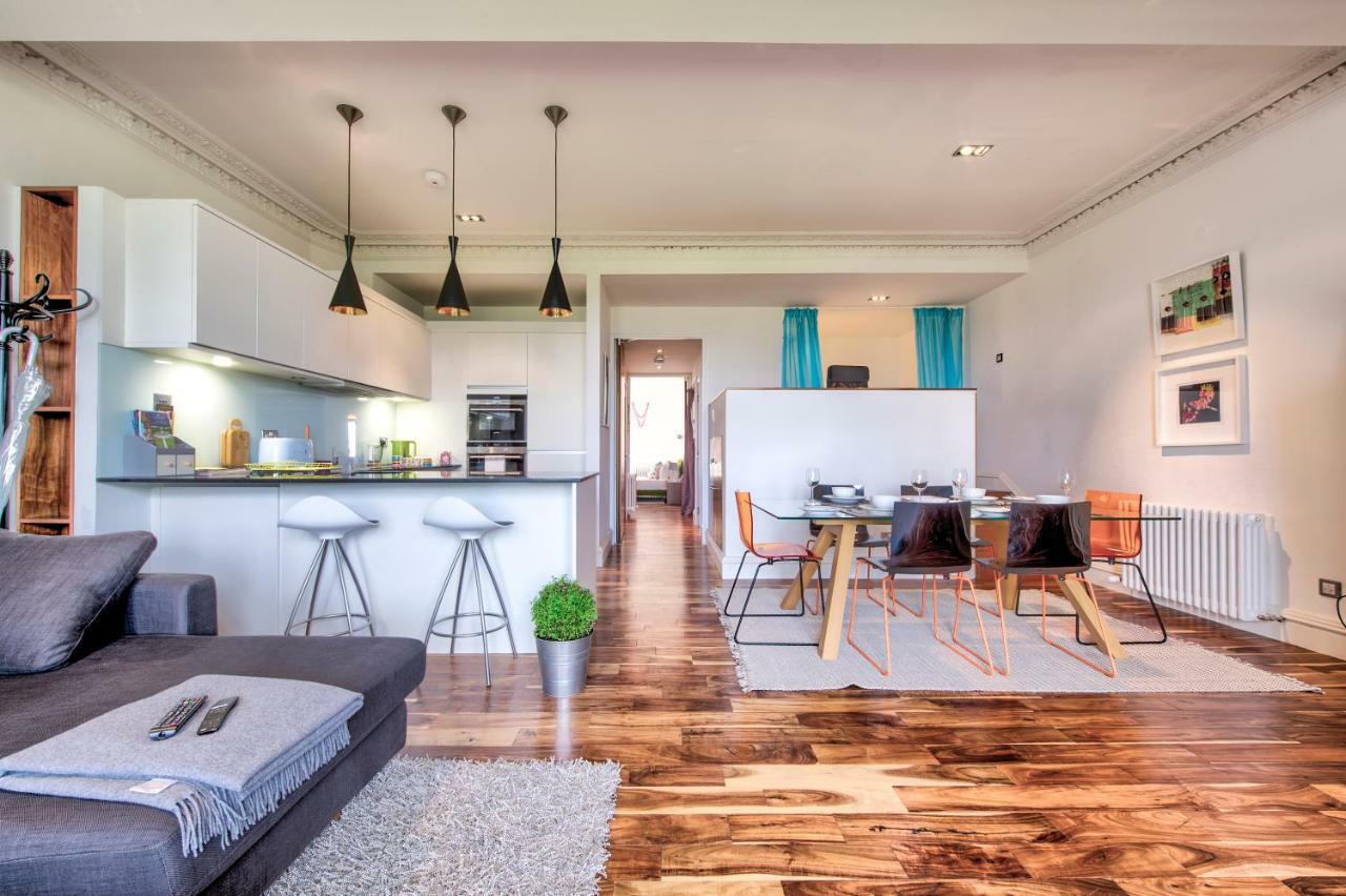Modern Flat With Fantastic Views Daire Edinburgh Dış mekan fotoğraf